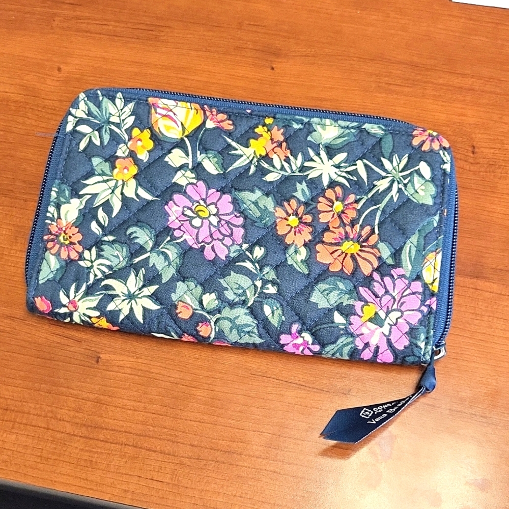 Vera Bradley large zip around wallet